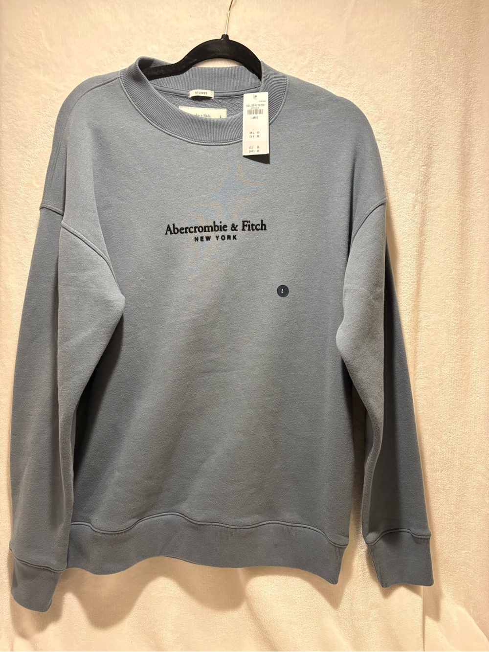 Abercrombie & Fitch Men’s Dusty Blue Logo Crewneck Sweatshirt